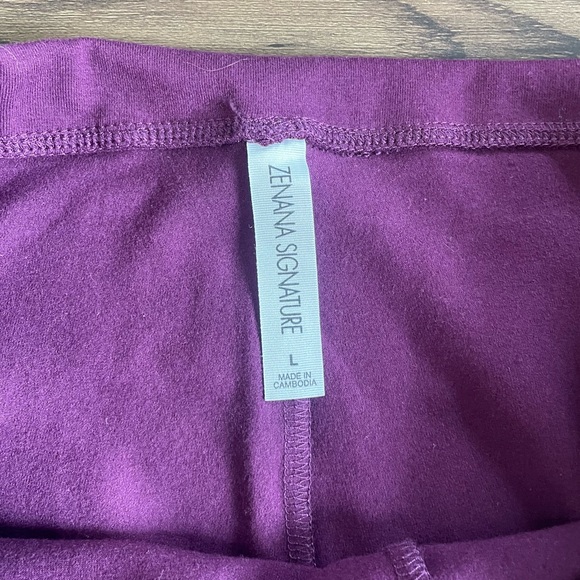 Plum Flare Yoga Pants - Picture 4 of 5